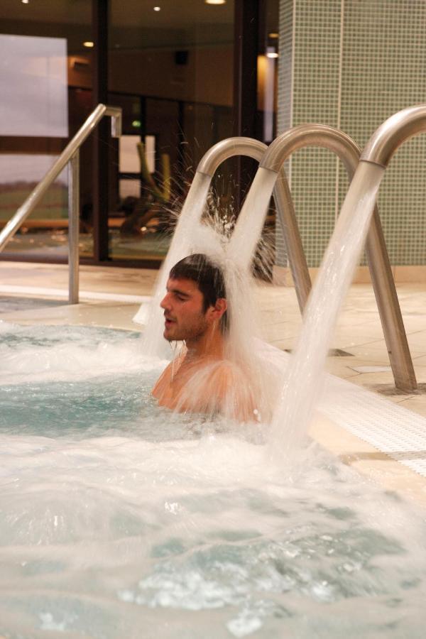 Hotel Burntwood Court 5*